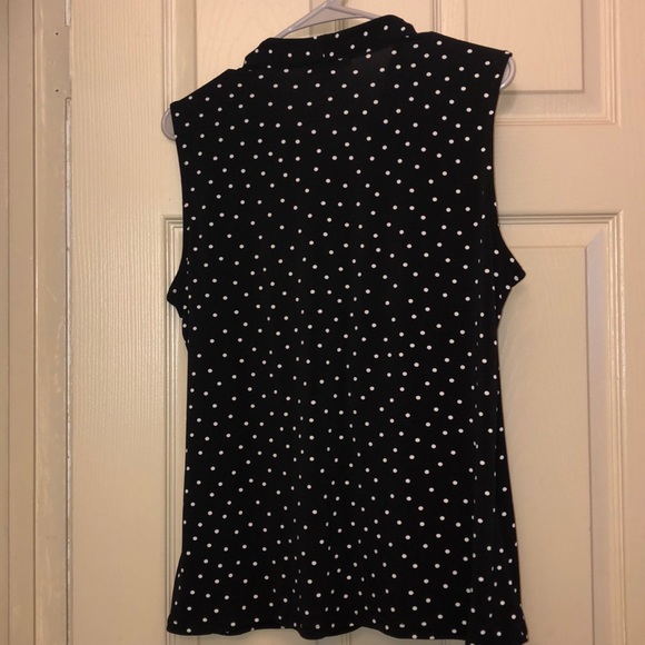 V-neck top - Picture 4 of 4